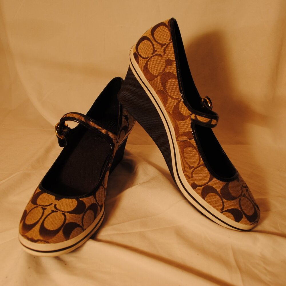 NIB WOMENS SZ 10M BROWN CASUAL WEDGES W/ SNEAKER LIKE SOLE